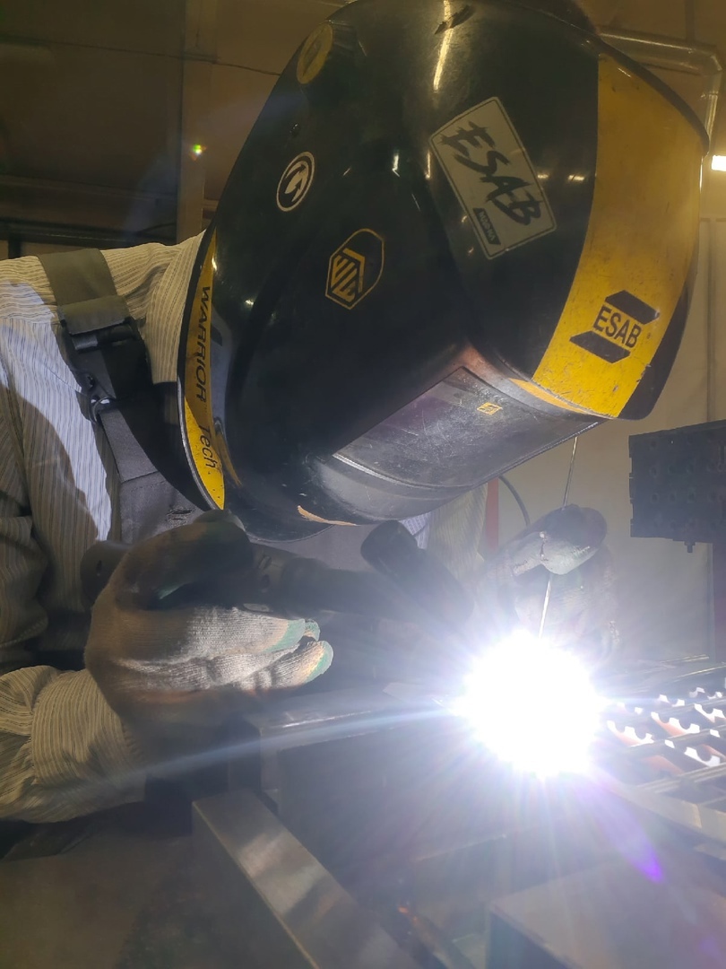 Сварочная маска ESAB